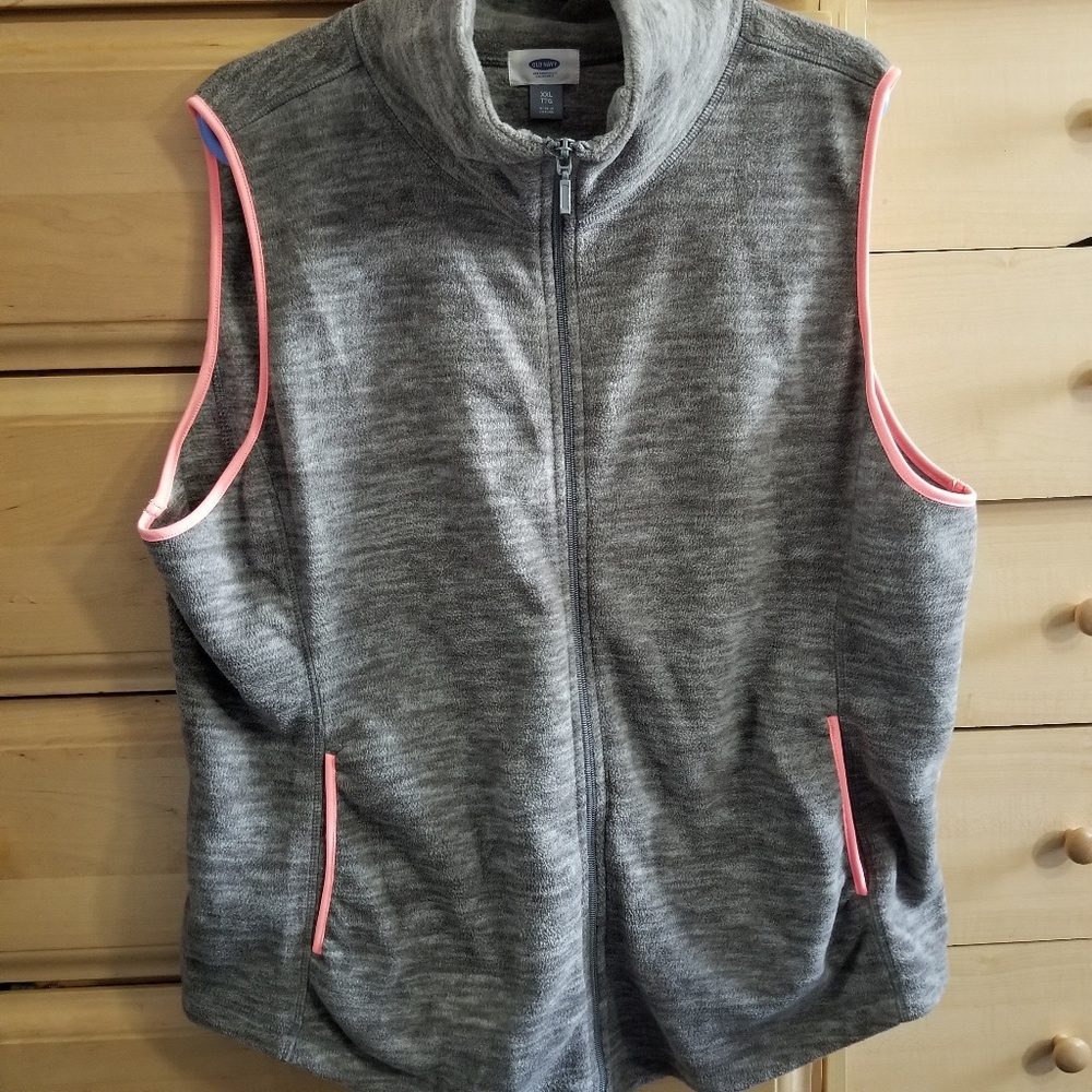 Old Navy Plus Size Sporty Vest